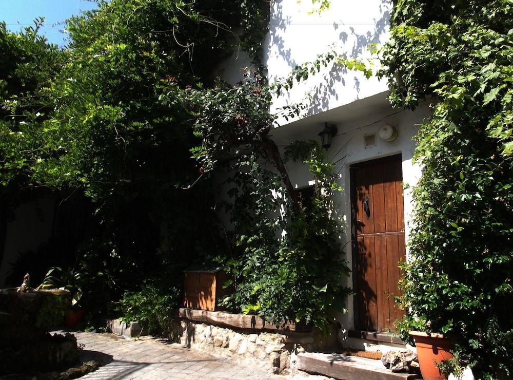 Fundalucia Bed & Breakfast Quentar Bagian luar foto