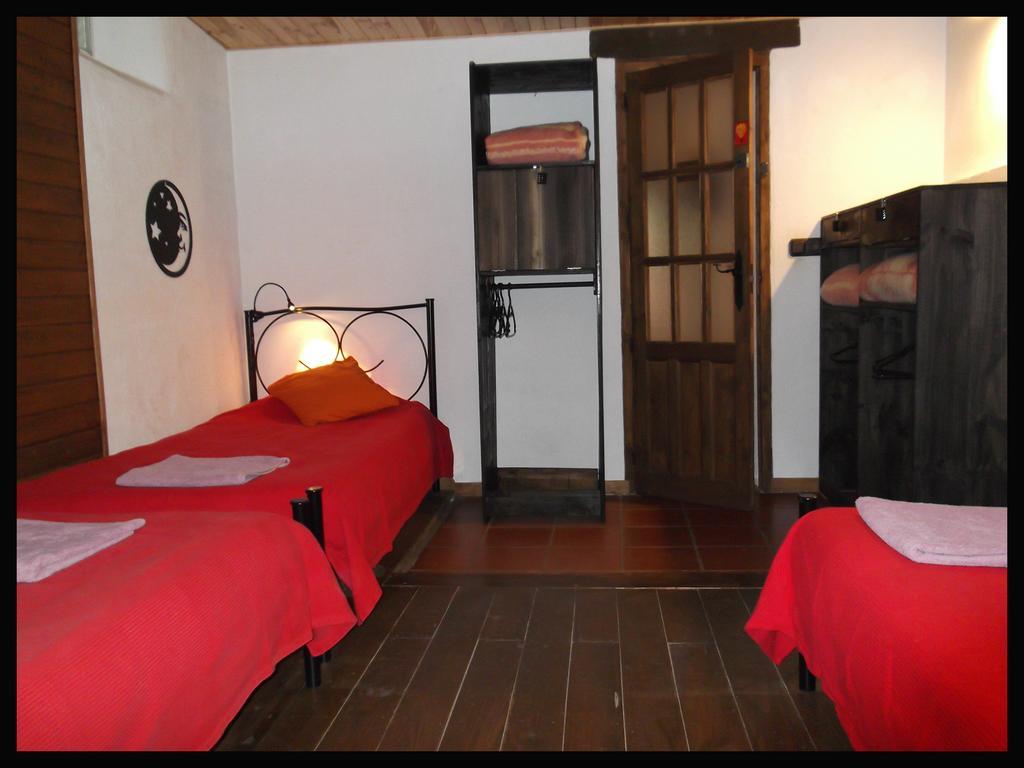 Fundalucia Bed & Breakfast Quentar Ruang foto