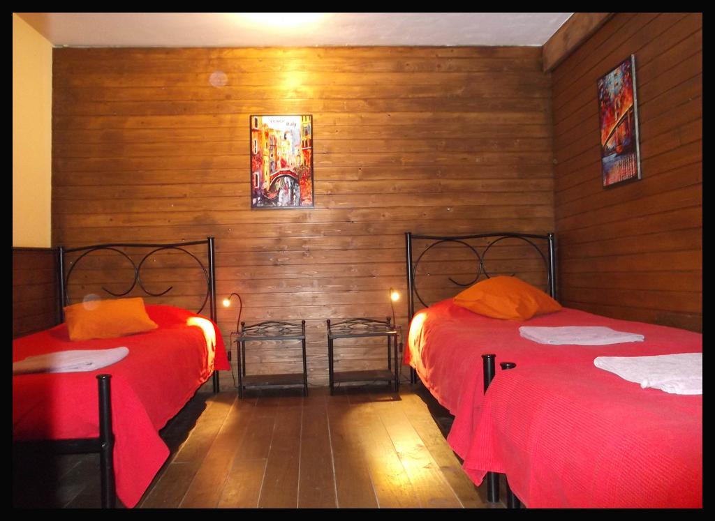 Fundalucia Bed & Breakfast Quentar Ruang foto